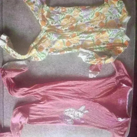 Toddler onesies bundle - Picture 2 of 3